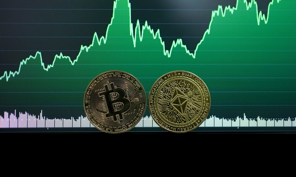 from-lawyers-to-flights:-how-crypto-is-taking-over-everyday-life